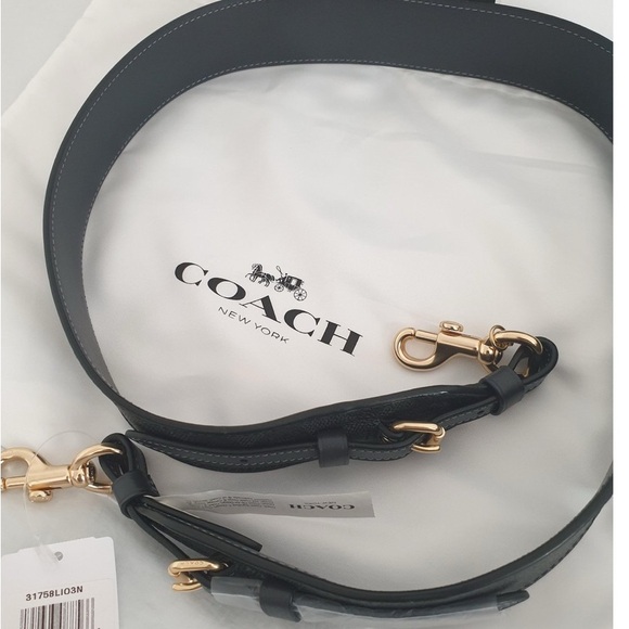 NWT COACH BLACK LEATHER STRAP WITH GOLD HARDWARE - Picture 1 of 8